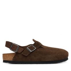 Sandały Birkenstock. Brązowe sandały damskie Birkenstock, bez wzorów, bez obcasa, na płaskiej podeszwie, bez zapięcia. Za 679.99 zł.