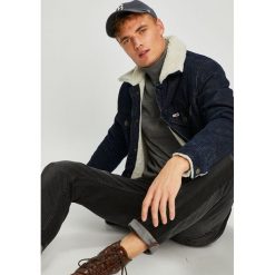 Tommy Jeans - Kurtka. Niebieskie kurtki męskie Tommy Jeans, l, bez wzorów, z bawełny, bez kaptura. W wyprzedaży za 479.90 zł.
