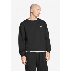 Bluza sportowa męska Prosto Subtle Logo bez kaptura. Czarne bluzy sportowe męskie Prosto., m, bez wzorów, bez kaptura. Za 214.99 zł.