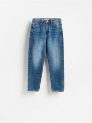 Jeansy mom fit slim - granatowy. Niebieskie jeansy damskie Reserved, bez wzorów, z bawełny. Za 129.99 zł.