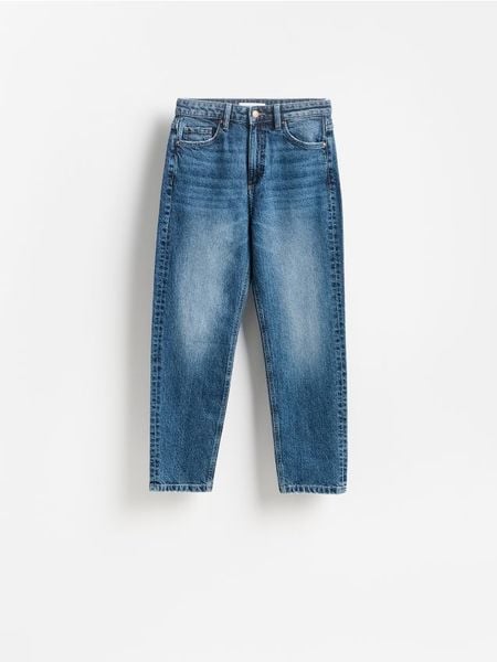 Jeansy mom fit slim - granatowy. Niebieskie jeansy damskie Reserved, bez wzorów, z bawełny. Za 129.99 zł.
