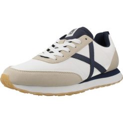 Buty MUNICH RUSH 02 Biały. Białe buty zimowe męskie munich, bez wzorów, z syntetyku, bez obcasa, bez zapięcia. Za 317.99 zł.