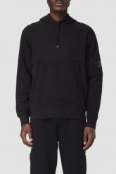 C.P. COMPANY Czarna męska bluza Sweat Hooded, Rozmiar XL. Czarne bluzy męskie C.P. Company, l, bez wzorów, bez ramiączek, bez kaptura. W wyprzedaży za 779.99 zł.