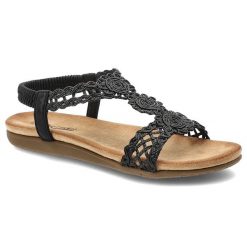 Czarne Sandały Artiker Eleganckie Obuwie Damskie. Czarne sandały damskie Artiker, w ażurowe wzory, z koronki, bez obcasa, bez zapięcia. Za 139.00 zł.