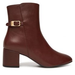Botki HÖGL. Czerwone botki damskie HÖGL, bez wzorów, bez obcasa, na słupku, bez zapięcia. Za 719.99 zł.