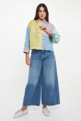 Jeansy damskie Abete WEEKEND MAX MARA. Jeansy damskie Weekend Max Mara, bez wzorów, z jeansu. Za 889.00 zł.