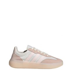 Buty Barreda Decode. Białe obuwie trekkingowe damskie Adidas, bez zapięcia. Za 318.99 zł.