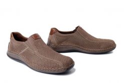 RIEKER 05272-64 brown, półbuty męskie. Brązowe półbuty męskie Rieker, na lato, bez wzorów, bez obcasa, bez zapięcia. Za 303.32 zł.