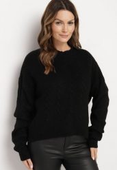 Czarny Sweter Krótki z Wycięciem na Plecach Torine. Czarne swetry nierozpinane damskie Born2be, m, bez wzorów, z jeansu, eleganckie, bez kołnierzyka, bez ramiączek. Za 109.99 zł.