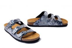 DR. BRINKMANN 700757-09 grau, klapki damskie. Szare klapki damskie Dr. Brinkmann, na lato, bez wzorów, bez obcasa, bez zapięcia. Za 184.90 zł.
