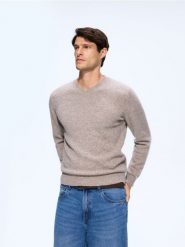Wełniany sweter z domieszką wełny jaka - beżowy. Brązowe swetry męskie Reserved, l, bez wzorów, z wełny, bez kołnierzyka, bez ramiączek. Za 249.99 zł.