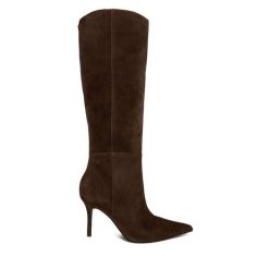 Kozaki Guess. Brązowe kozaki damskie Guess, z aplikacjami, bez obcasa, na szpilce, bez zapięcia. Za 1,259.00 zł.