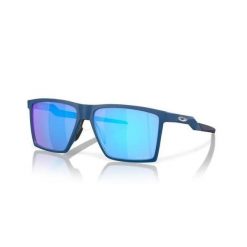 Okulary przeciwsłoneczne szklane Oakley Futurity Sun Prizm. Niebieskie okulary przeciwsłoneczne damskie Oakley, prostokątne. Za 770.30 zł.