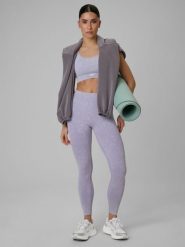 4F Legginsy treningowe bezszwowe damskie - fioletowe M/L. Fioletowe legginsy damskie 4F, bez wzorów, ze skóry. Za 149.99 zł.