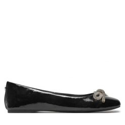 Baleriny Steve Madden. Czarne balerinki damskie Steve Madden, bez wzorów, bez obcasa, bez zapięcia. Za 269.99 zł.