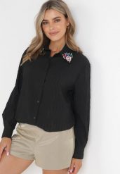 Czarna Koszula z Trójkątnym Kołnierzykiem Ozdobionym Kryształkami Narella. Czarne koszule damskie Born2be, l, bez wzorów, eleganckie, bez kołnierzyka, bez ramiączek. Za 159.99 zł.