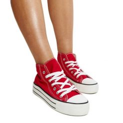 Czerwone wysokie trampki na grubej podeszwie Bagy. Czerwone trampki i tenisówki damskie bez wzorów, bez zapięcia. Za 118.17 zł.