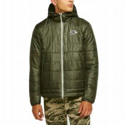 Kurtka na co dzień męska NIKE puchowa z kapturem. Zielone kurtki męskie Nike, m, bez wzorów, z puchu, z kapturem. Za 369.00 zł.