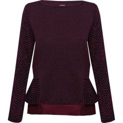 Bluza Deha EXPRESSION. Czerwone bluzy damskie Deha, bez wzorów, z materiału, bez ramiączek, bez kaptura. W wyprzedaży za 117.00 zł.