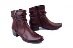 RIEKER 78656-35 red, botki damskie. Czerwone botki damskie Rieker, bez wzorów, z polaru, bez obcasa, na obcasie, bez zapięcia. Za 299.93 zł.