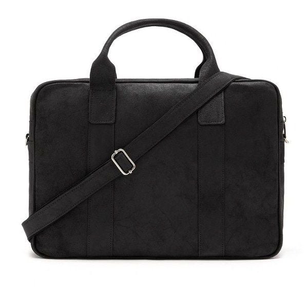 Skórzana Torba na Laptopa Brødrene BL01 Czarny. Czarne torby na laptopa damskie bez wzorów, ze skóry. Za 386.99 zł.