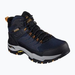 Buty trekkingowe męskie SKECHERS Arch Fit Dawson Raveno. Czarne buty zimowe męskie Skechers, bez wzorów, bez obcasa, bez zapięcia. Za 484.99 zł.
