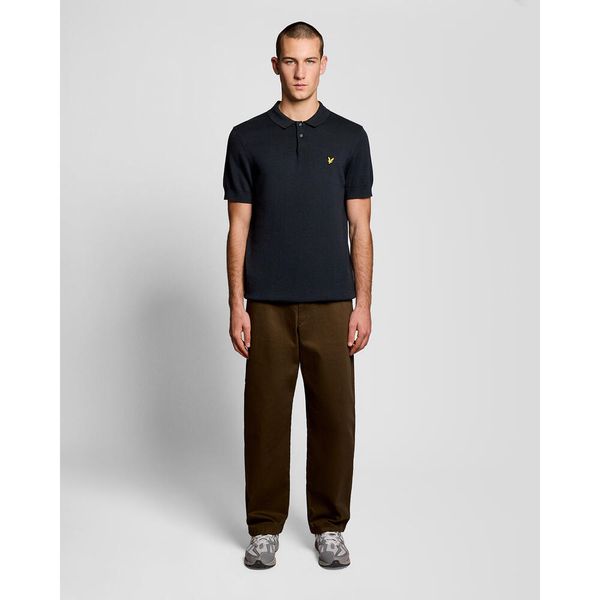 Golfowy sweter bawełniany Lyle & Scott. Niebieskie swetry męskie LYLE AND SCOTT, l, bez wzorów, z bawełny, eleganckie, bez kołnierzyka, bez ramiączek. Za 314.00 zł.