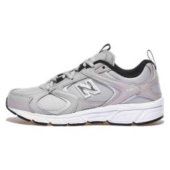 Buty męskie sportowe na trening New Balance. Szare buty sportowe męskie New Balance, bez wzorów, bez zapięcia, do biegania. Za 299.00 zł.