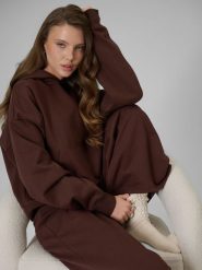 4F Bluza dresowa regular z kapturem damska - brązowa L. Brązowe bluzy damskie 4F, l, bez wzorów, z dresówki, bez ramiączek, z kapturem. Za 159.99 zł.