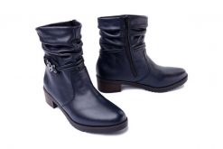 RIEKER Y0572-14 blue, botki damskie. Niebieskie botki damskie Rieker, na zimę, bez wzorów, bez obcasa, na obcasie, bez zapięcia. Za 369.90 zł.
