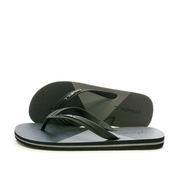 Klapki męskie O'Neill Profile Color Block. Czarne klapki męskie O'Neill, bez wzorów, bez zapięcia. W wyprzedaży za 107.05 zł.