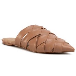 Klapki Eva Longoria. Brązowe klapki damskie Eva Longoria, bez wzorów, bez obcasa, bez zapięcia. Za 409.99 zł.
