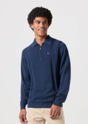 WRANGLER LS POLO SWEATER MĘSKI SWETER Z KOŁNIERZYKIEM KLASYCZNY BLACK IRIS 112350517 W8F1017555. Czarne swetry męskie Wrangler, m, bez wzorów, klasyczne, bez kołnierzyka, bez ramiączek. Za 149.99 zł.