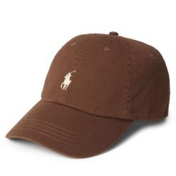 Czapka z daszkiem Polo Ralph Lauren. Brązowe czapki damskie Polo Ralph Lauren, bez wzorów. Za 269.99 zł.