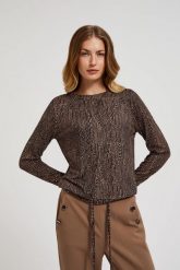 Wzorzysty sweter z wiązaniem w pasie czarny. Czarne swetry nierozpinane damskie MOODO, s, bez wzorów, z elastanu, bez kołnierzyka, bez ramiączek. W wyprzedaży za 34.98 zł.