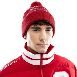 Zimowa czapka z pomponem 120. rocznica Real Sporting de Gijón Siroko SC120 Puxa. Czerwone czapki damskie SIROKO, na zimę, bez wzorów, z materiału, klasyczne. Za 168.00 zł.