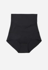 Czarna Bielizna Modelująca Majtki High Waist Zdobione Skośnymi Przeszyciami Kikoneva. Czarna majtki damskie Renee. Za 59.99 zł.