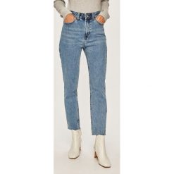 Only - Jeansy Emily. Niebieskie jeansy damskie ONLY, bez wzorów, z bawełny. W wyprzedaży za 89.90 zł.