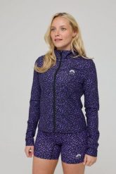 Kurtka Infinite Cropped Zipped - Fioletowa Panterka. Fioletowe kurtki sportowe damskie OOSC, na zimę, xs, bez wzorów, z materiału, bez ramiączek, bez kaptura, na fitness i siłownię. Za 245.99 zł.