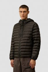 C.P. COMPANY Czarna męska kurtka Medium Jacket. Czarne kurtki męskie C.P. Company, m, bez wzorów, z poliamidu, bez kaptura. W wyprzedaży za 1,289.99 zł.