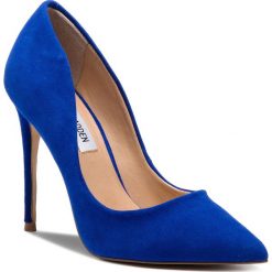 Szpilki STEVE MADDEN - Daisie SM11000019-03002-405 Blue Suede. Niebieskie szpilki damskie Steve Madden, bez wzorów, z materiału, bez obcasa, na obcasie, bez zapięcia. W wyprzedaży za 269.00 zł.