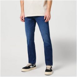 WRANGLER TEXAS SLIM MĘSKIE SPODNIE JEANSOWE JEANSY DŻINSY BLUE SOUL 112350661 W12S017997. Niebieskie jeansy męskie Wrangler, z jeansu. Za 229.99 zł.