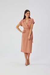 Elegancka sukienka z kołnierzem różana. Czerwone sukienki damskie Stylove, do pracy, m, bez wzorów, z elastanu, biznesowe, bez kołnierzyka, bez ramiączek, midi, dopasowane. Za 349.00 zł.