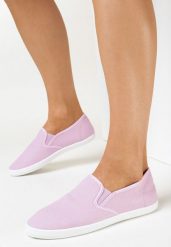 Fioletowe Wsuwane Tenisówki Materiałowe Kalaiya. Fioletowe trampki i tenisówki damskie Born2be, bez wzorów, z jeansu, bez zapięcia. Za 39.99 zł.