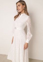 Biała Koktajlowa Wiskozowa Sukienka z Bawełną z Koronki i Paskiem Peliris. Białe sukienki damskie Born2be, na komunię, m, bez wzorów, z bawełny, eleganckie, bez kołnierzyka, bez ramiączek, maxi, dopasowane. Za 279.99 zł.