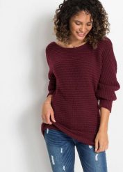 Sweter z grubej dzianiny. Czerwone swetry nierozpinane damskie bonprix, bez wzorów, z dzianiny, bez kołnierzyka, bez ramiączek. Za 124.99 zł.