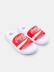 Klapki Coca-Cola - wielobarwny. Klapki damskie Sinsay, bez wzorów, bez obcasa, bez zapięcia. Za 35.99 zł.
