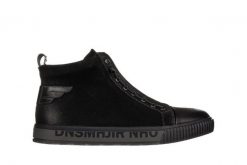 Trzewiki John Doubare 21212X-1B-R Black 104199, Czarny, Skóra naturalna - 40. Czarne botki męskie John Doubare, bez wzorów, z nubiku, sportowe, bez obcasa, bez zapięcia. W wyprzedaży za 404.10 zł.