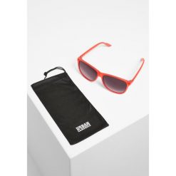 Okulary przeciwsłoneczne Urban Classics chirwa uc. Czerwone okulary przeciwsłoneczne damskie Urban Classics. Za 73.00 zł.