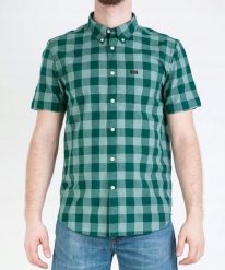 LEE BUTTON DOWN SS MĘSKA KOSZULA KRATA EVERGREEN L886GBEB 112123634. Koszule męskie Lee, l, bez wzorów, bez kołnierzyka, bez ramiączek. Za 129.99 zł.